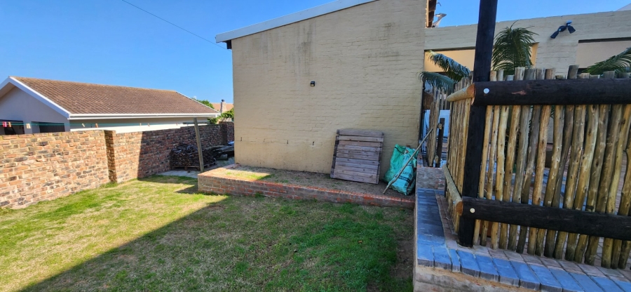 4 Bedroom Property for Sale in Dana Bay Western Cape